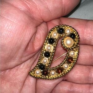 Vintage Pearl and garnet look gold brooch paisley shaped